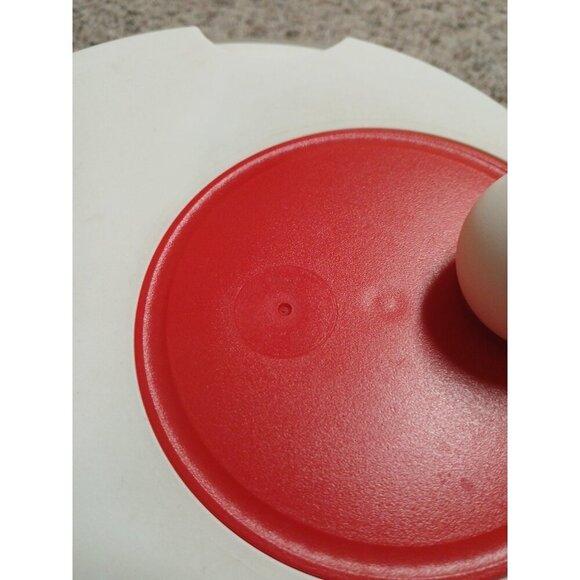 Tupperware Salad Spinner with storage lid and container great condition see pics - Picture 4 of 10